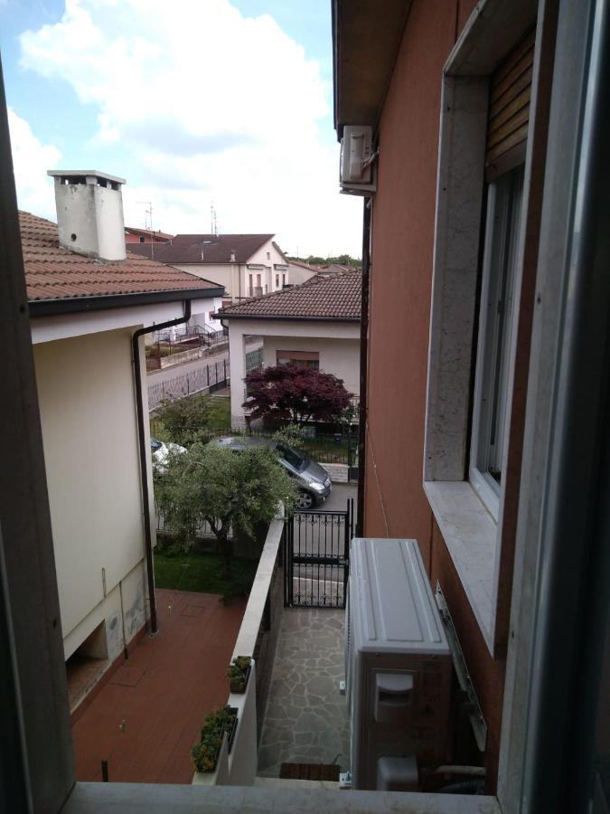 Casa Marinella Apartment San Giovanni Lupatoto Exterior photo